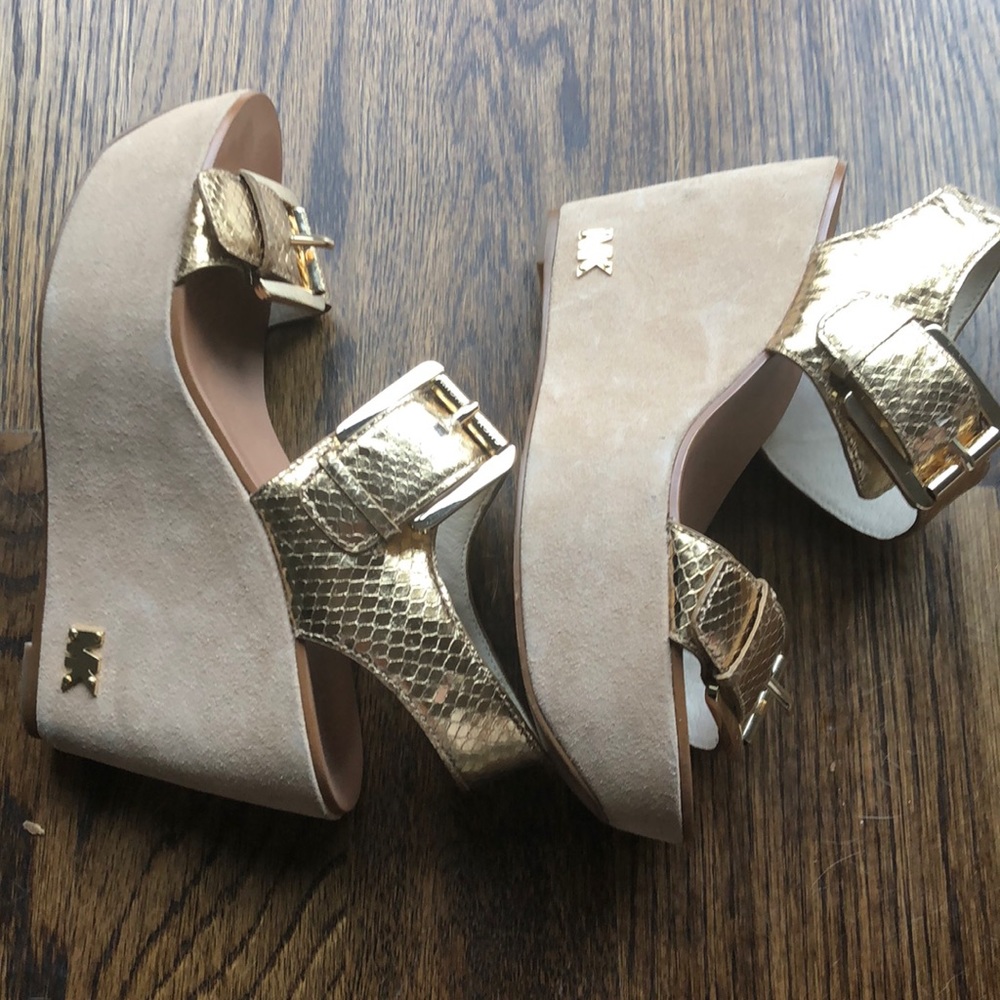 Michael Kors Wedges - Picture 2 of 3